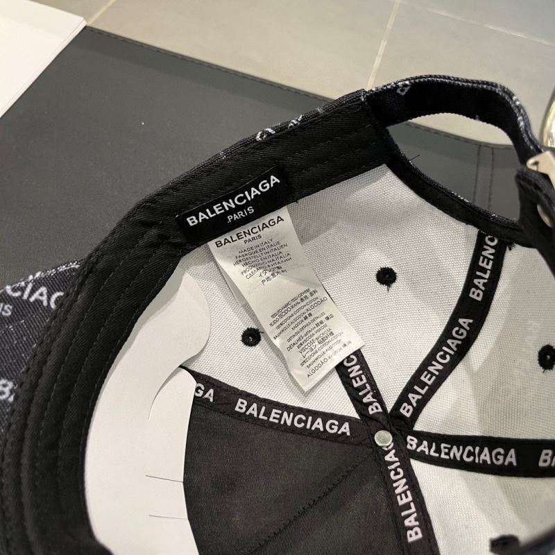 BALENCIAGA